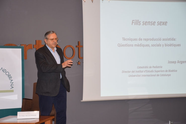 Josep Argemí durant la conferència.